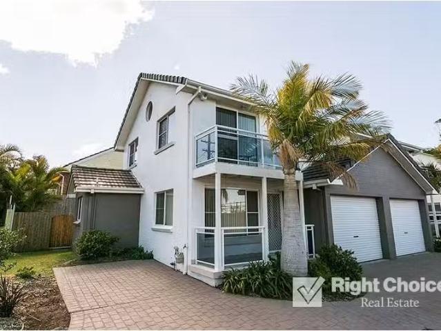 Rental! 1/24 Wentworth Street, Shellharbour Townhouse for rent.