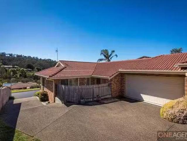 Charming 1/25 Berrambool Drive, Berrambool, NSW 2548