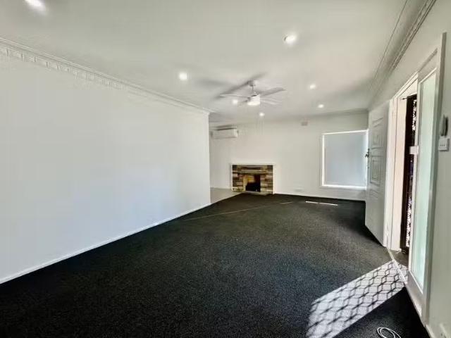 Cheap 1/25 Lachlan Road, SUNSHINE WEST, VIC 3020 Unit for Rent