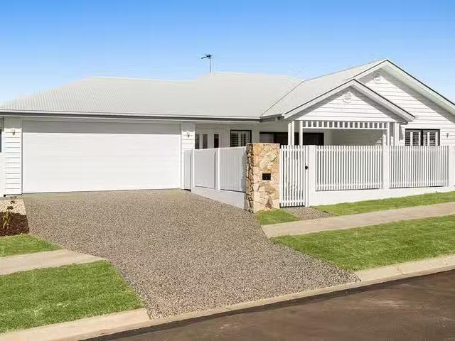 For Rent! 1/26 Cadel Evans Drive, Kearneys Spring, QLD 4350