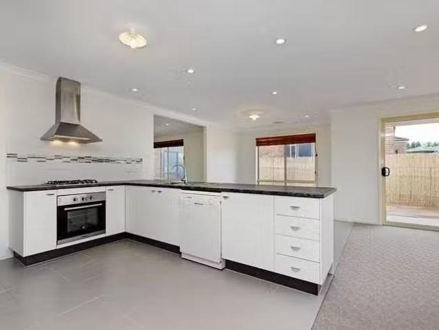 For Rent! 12 Catherine Court, Yarra Glen, VIC 3775