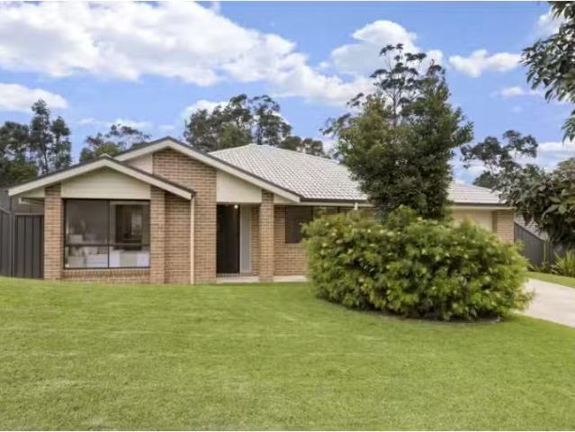For Rent! 12 Dianella Crescent, PAXTON House for rent Listed.
