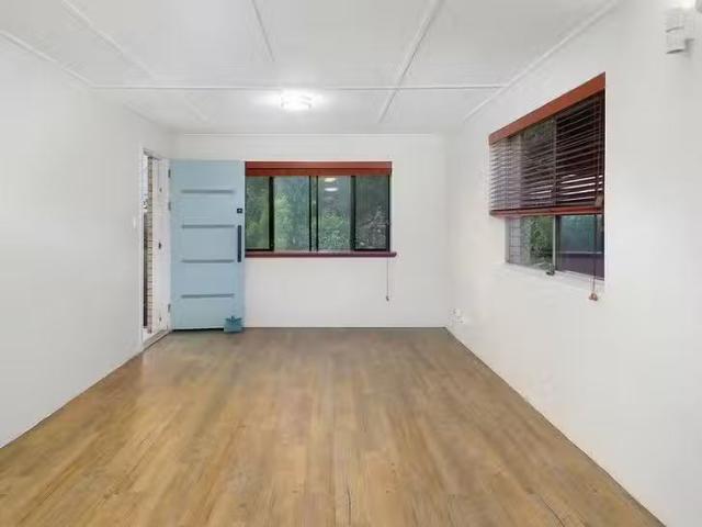 Rental! 12 Kintore Street, Annerley, QLD 4103