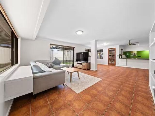 Cheap 12 Regan Street, Rockingham, WA 6168