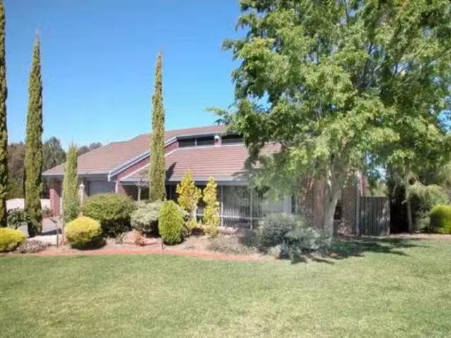 Charming 12 Sunrise Court, Wynn Vale, SA 5127