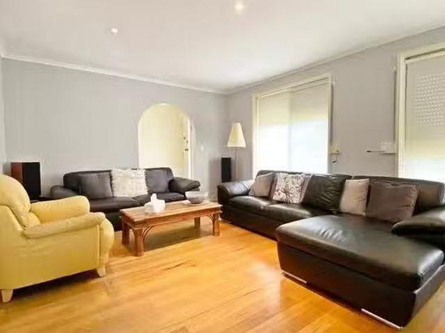 Cheap 12 Wake Court, Lalor, VIC 3075