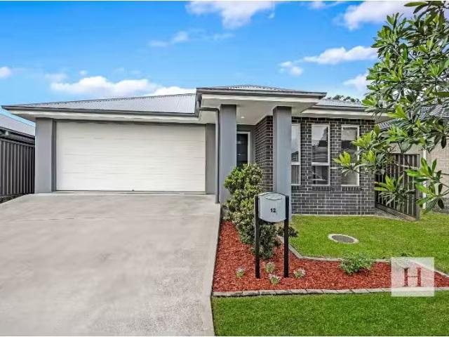 New 12 Wilton Grove, Woongarrah House for rent Listed by Rent.