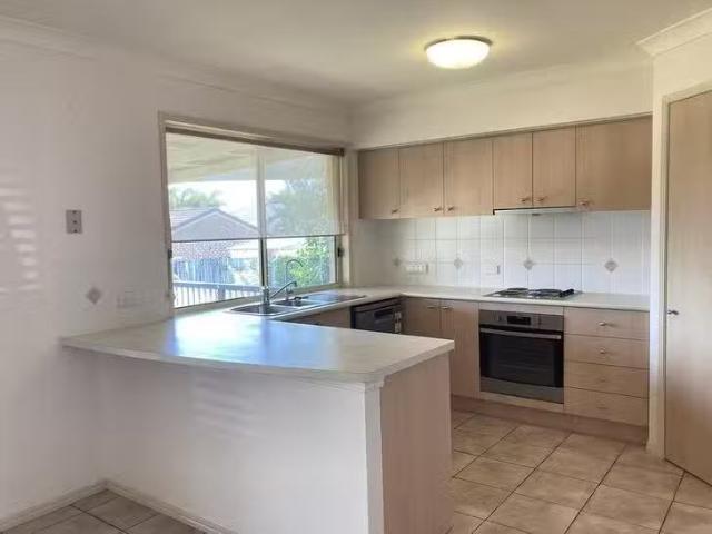 Nice 12 Woodforde Court, Morayfield, QLD 4506