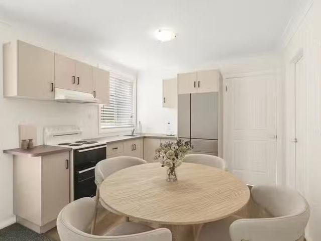 Nice 12A Angel Street, Corrimal, NSW 2518