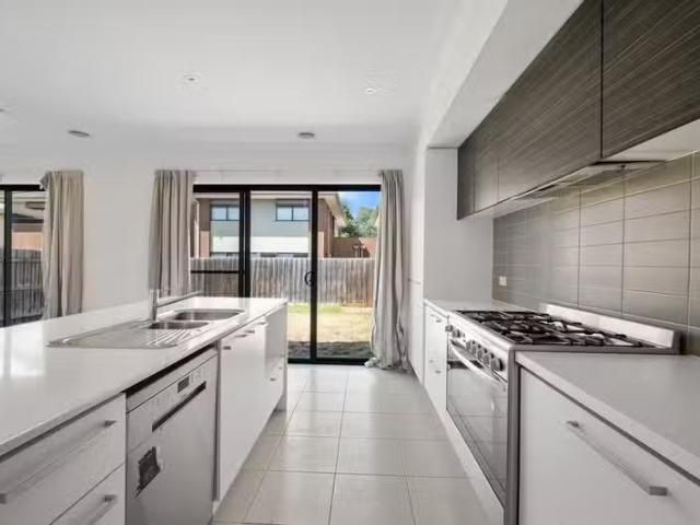Just in! 130 Callaway Boulevard, Sunshine West VIC 3020