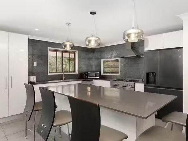 Deal! 1/37 Pademelon Pass, Nerang, QLD 4211