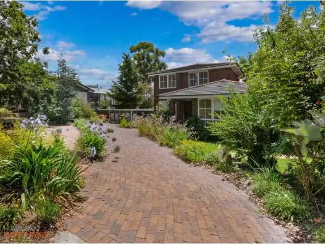 Unique 135 Darwinia Terrace, Rivett House for rent Listed by.
