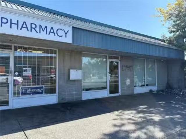 Nice 1371 Cedar St, Campbell River, BC, V9W 2W6 commercial f.