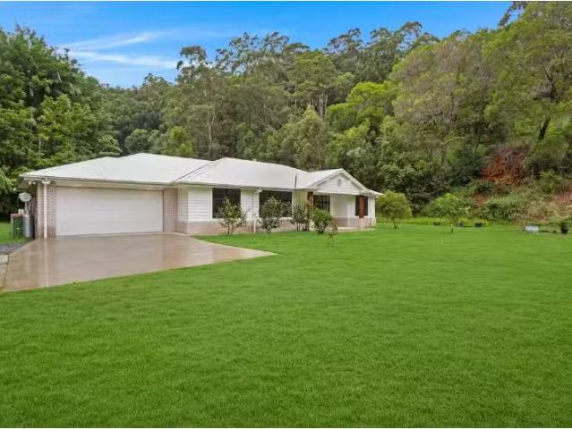 Charming 1381 Currumbin Creek Road, Currumbin Valley House for.