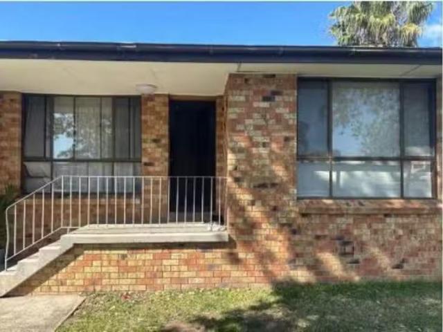 Unique 1/38 Beverley Avenue, Warilla, NSW 2528