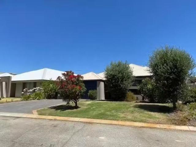 For Rent! 13 Mala Way, Success, WA 6164