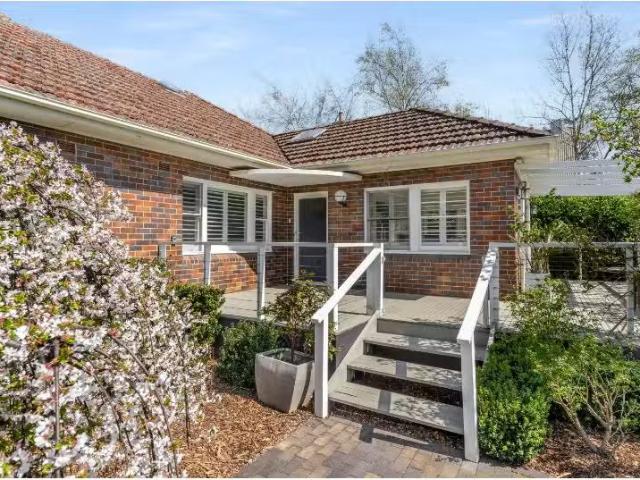 New 13 Ascot Road, BOWRAL House for rent Listed by Laura Clev.