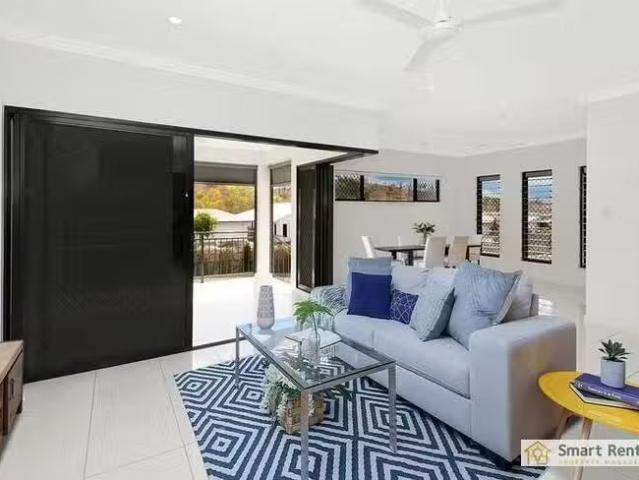 Just in! 13 Elford Place, Mount Louisa, QLD 4814