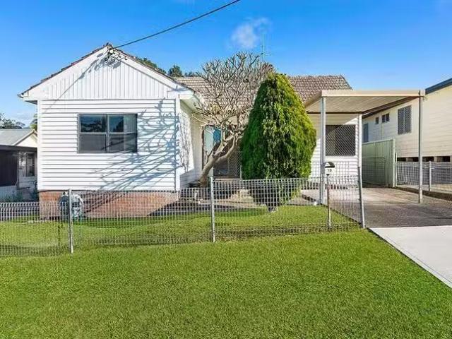 Rental! 13 Fennell Crescent, Blackalls Park, NSW 2283