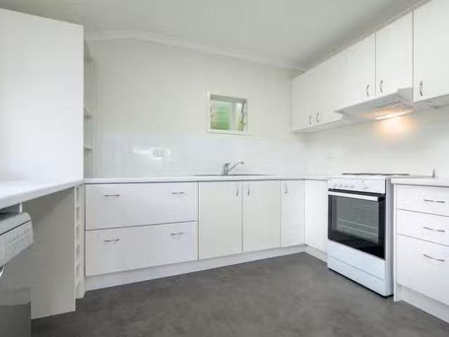 Cozy 13 Friend Street, Barney Point, QLD 4680