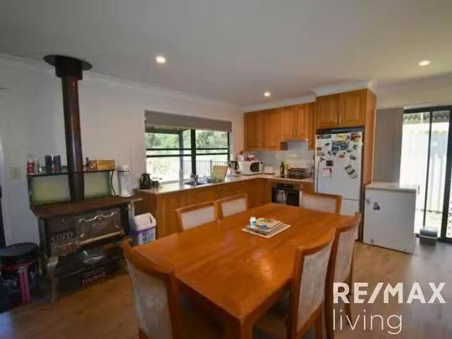 Charming 13 Highcrest Street, Ocean View, QLD 4521