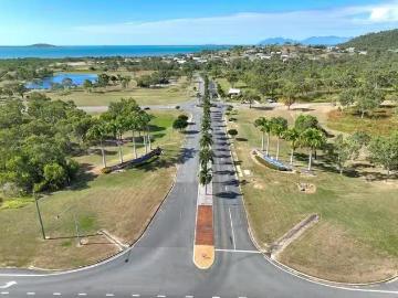 Cozy 13 Sapphire Crescent, Bowen, QLD 4805