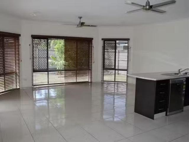Deal! 13 Totley Chase, Trinity Park, QLD 4879