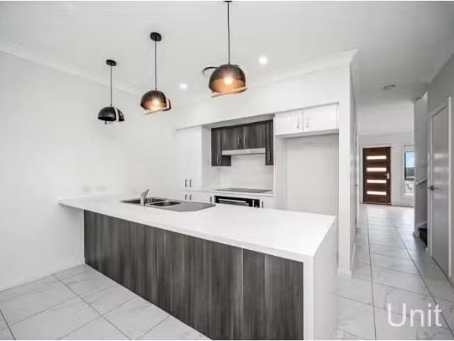 Cozy 1&2/16 Shores Crescent, DIAMOND BEACH House for rent Lis.