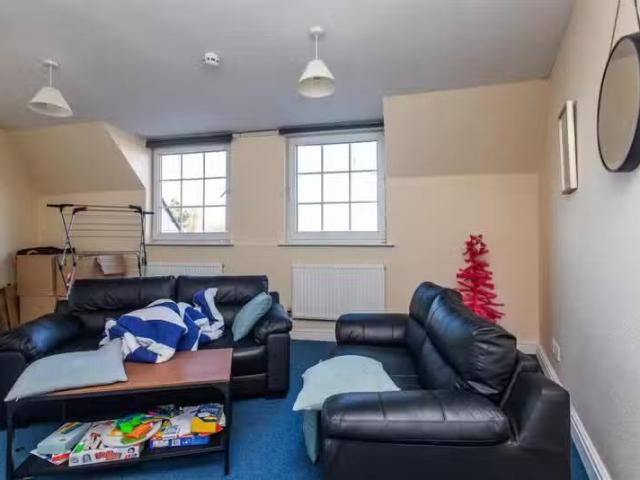 New 1 BA 3 bedroom apartment for rent in Bristol Road, Birming.