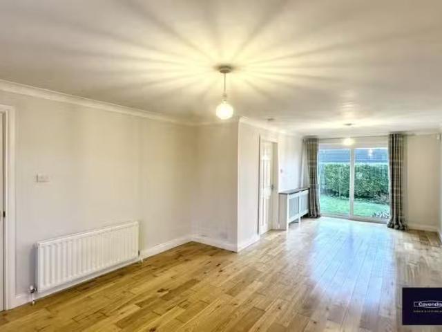 Just in! 1 BA 3 bedroom detached house for rent in Maes Ial, M.