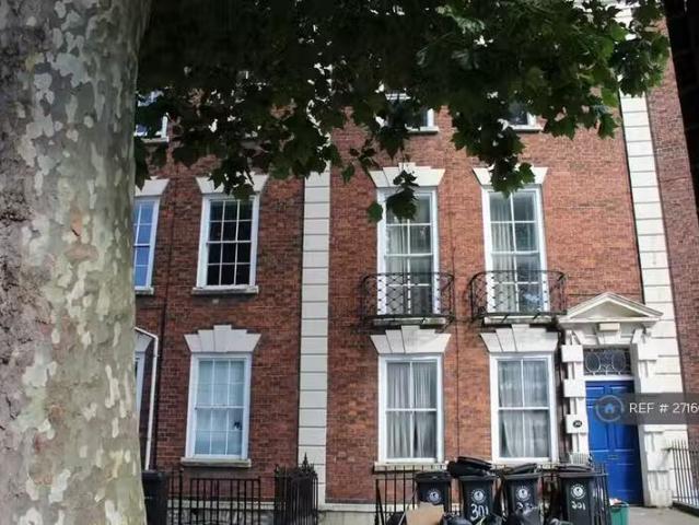 For Rent! 1 BA 3 bedroom flat for rent in Hotwell Road, Bristo.