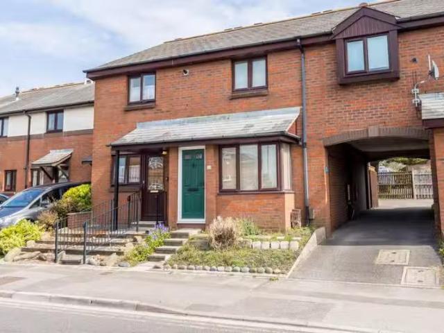 Deal! 1 BA 3 bedroom house for rent in Green Gardens, Poole, B.