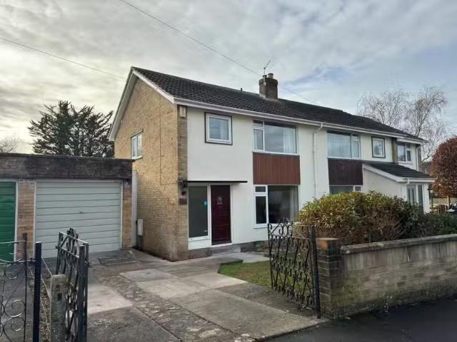 For Rent! 1 BA 3 bedroom house for rent in Wells, BA5