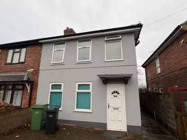 Charming 1 BA 3 bedroom semi detached house for rent in Brookl.