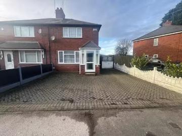For Rent! 1 BA 3 bedroom semi detached house for rent in Ryder.