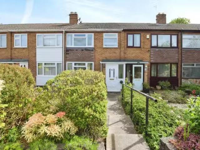 New 1 BA 3 bedroom terraced house for rent in Mill Brow, Highe.