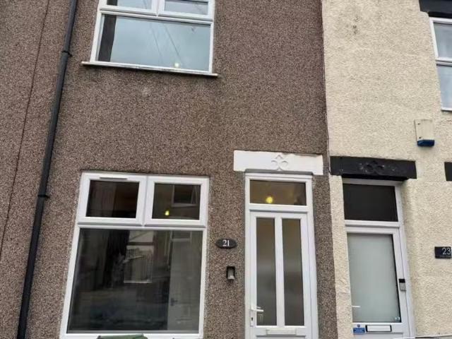 Rental! 1 BA 3 bedroom terraced house for rent in Arthur Stree.