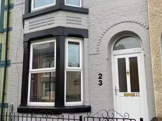 New 1 BA 3 bedroom terraced house for rent in 23 Shelley stree.