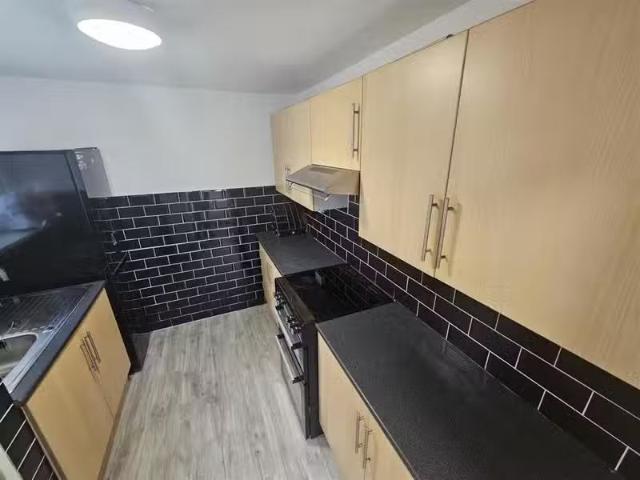 Rental! 1 BA 1 bedroom apartment for rent in The Philog, Whit.