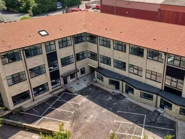 Nice 1 BA 1 bedroom apartment for rent in Vallis Road, Vallis.