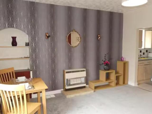 For Rent! 1 BA 1 bedroom apartment for rent in Baxter Street.