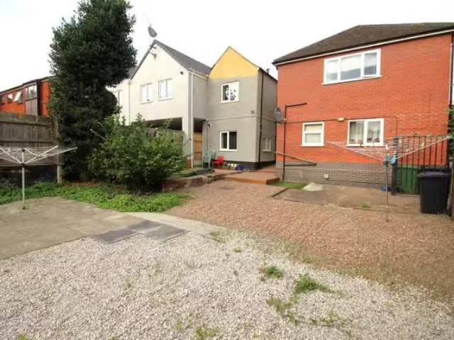 Just in! 1 BA 1 bedroom apartment for rent in Sutton Road, Kid.