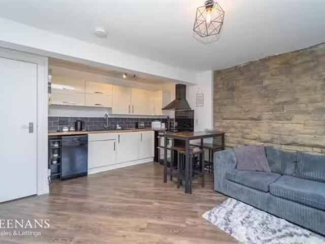 Deal! 1 BA 1 bedroom flat for rent in Castlegate, Clitheroe, BB7