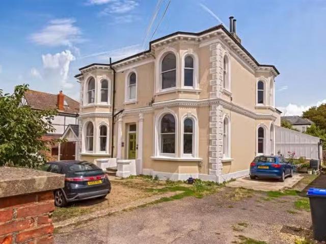 New 1 BA 1 bedroom flat for rent in Belsize Road, Worthing, BN11