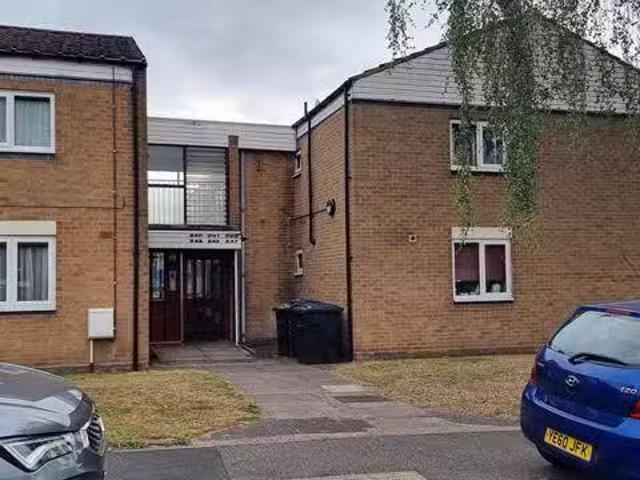 Cheap 1 BA 1 bedroom flat for rent in Braceby Avenue, Birmingh.