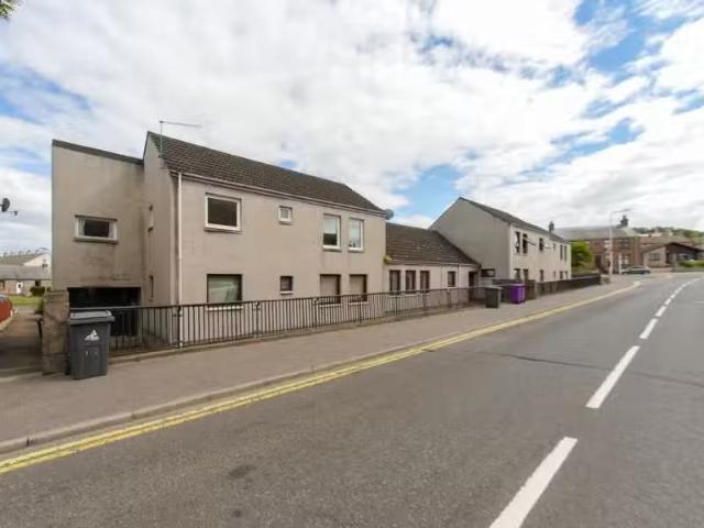 Nice 1 BA 1 bedroom flat for rent in Dundee Loan, Forfar, Angu.