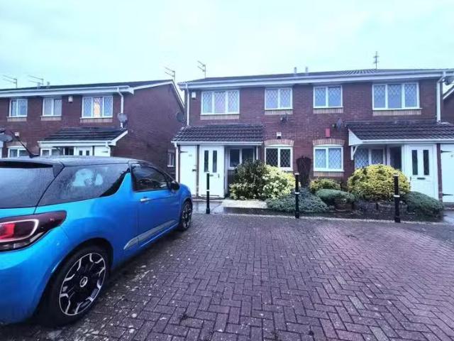 For Rent! 1 BA 1 bedroom flat for rent in Exeter Drive, Tamwor.