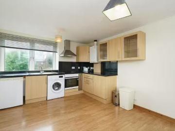 House to rent in Spital Wirral - Equipped kitchen