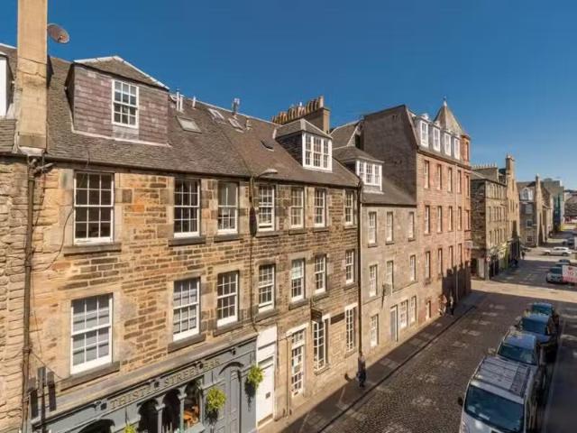 Rental! 1 BA 1 bedroom flat for rent in Thistle Street, City C.