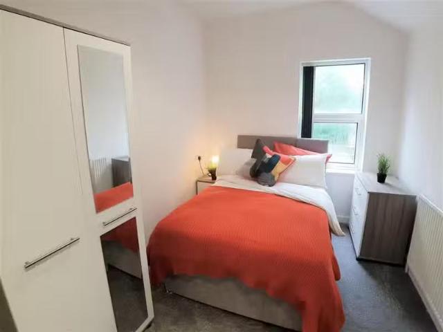 Cheap 1 BA 1 bedroom house share for rent in Douglas Road, Abi.